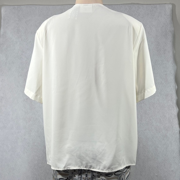 Christie & Jill Women's Top Size 18 Ivory Embroidery Short Sleeve Button Front - Picture 7 of 9